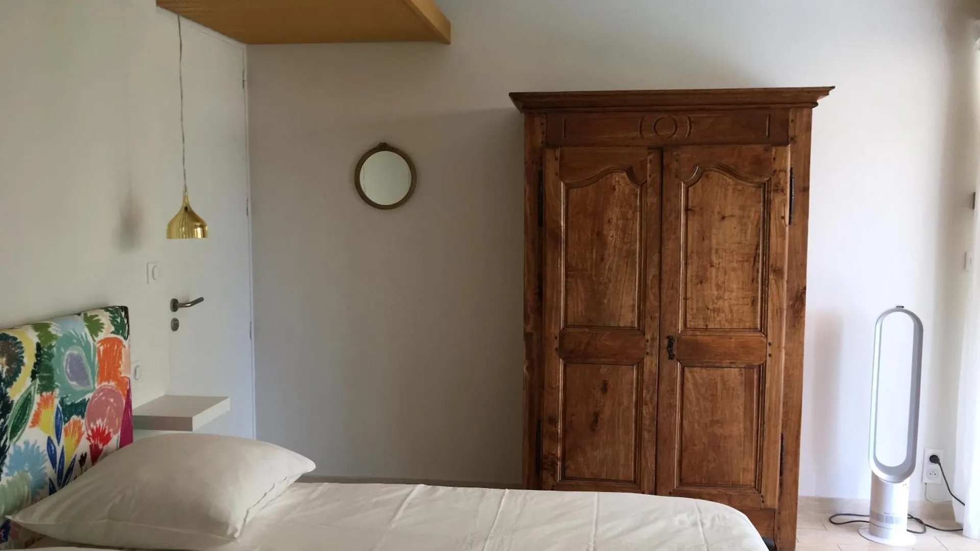 La Villa Des Poetes Nyons Oda ve Kahvaltı