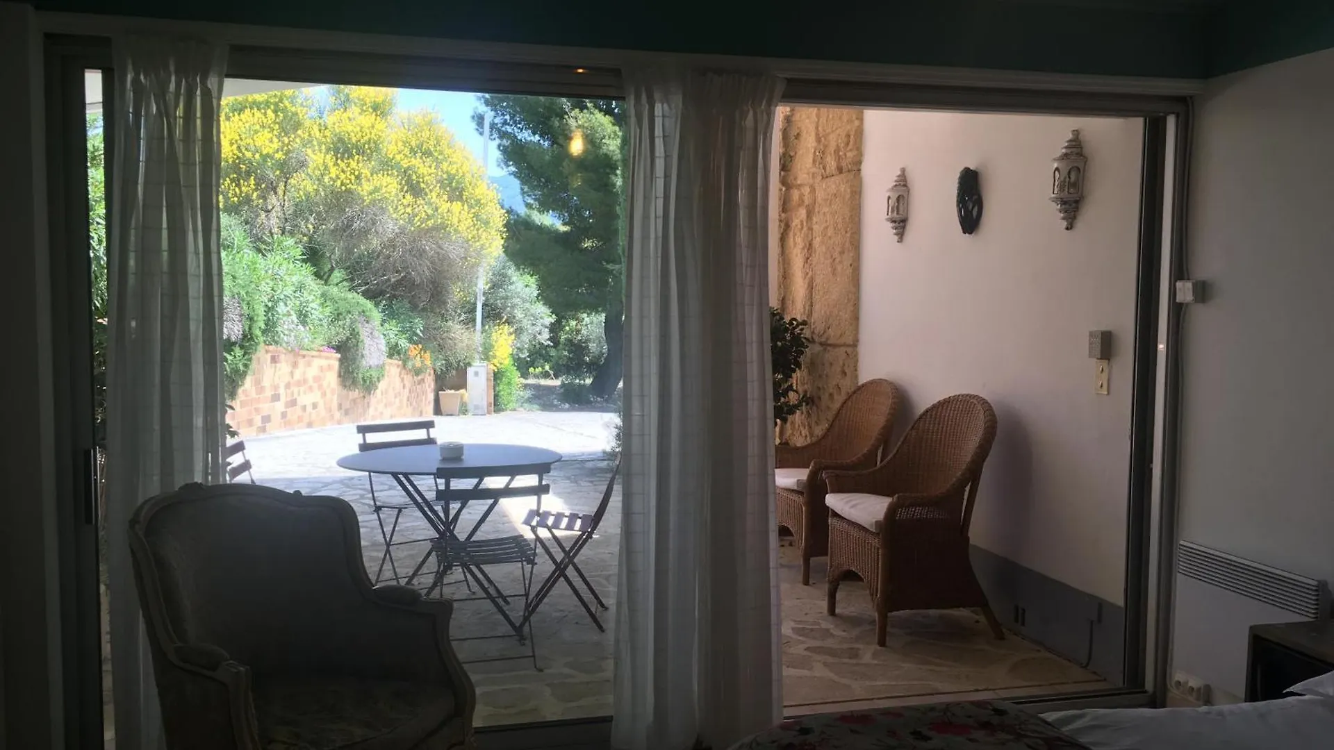 La Villa Des Poetes Nyons