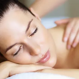  Couette-café Les Horizons 800m Centre Nyons- Spa- Jacuzzi - Massage- Sauna -piscine Chauffée